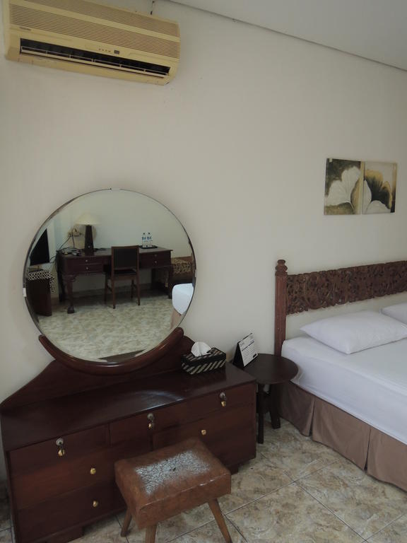 Rumah Polonia Guest House Jakarta Szoba fotó